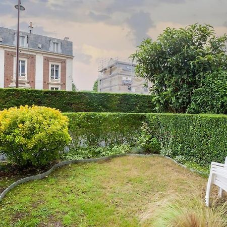 Superbe Appartement Au Coeur De Versailles Buitenkant foto